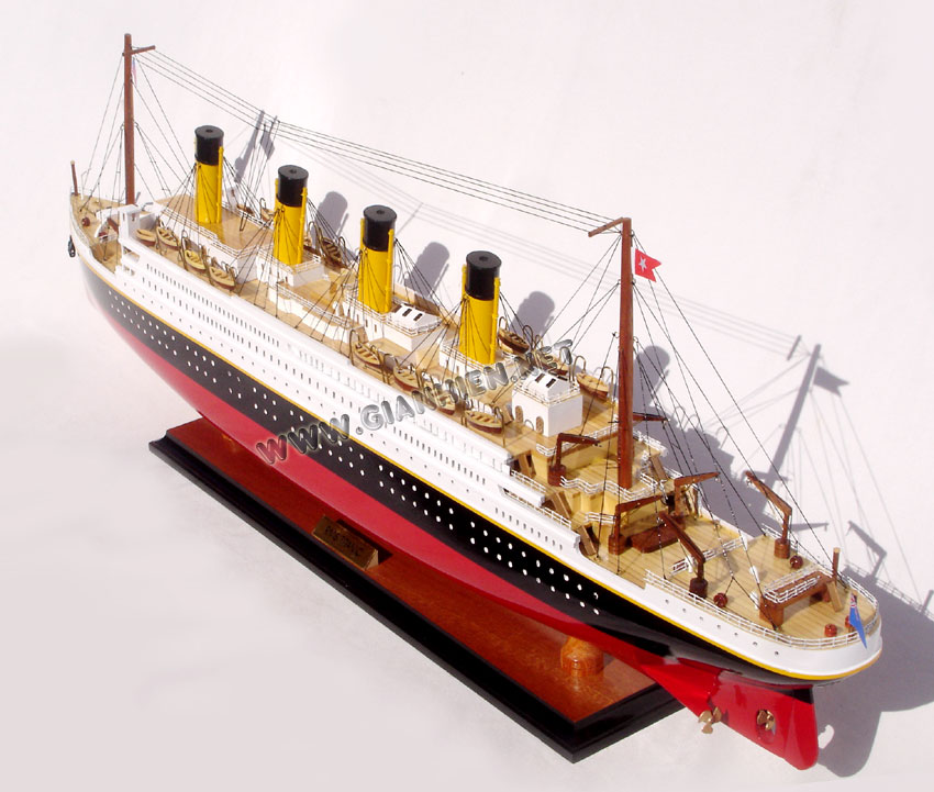 RMS TITANIC WOODEN MODEL SHIP - HANDICRAFT OF VIETNAM - tradechina.com