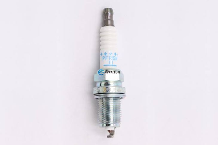 18814-11051 Alternative Auto Spark Plug Ronbos K5rtci-11 for Hyundai Elantra KIA Cerato