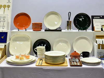 المطبخ وأدوات الطعام