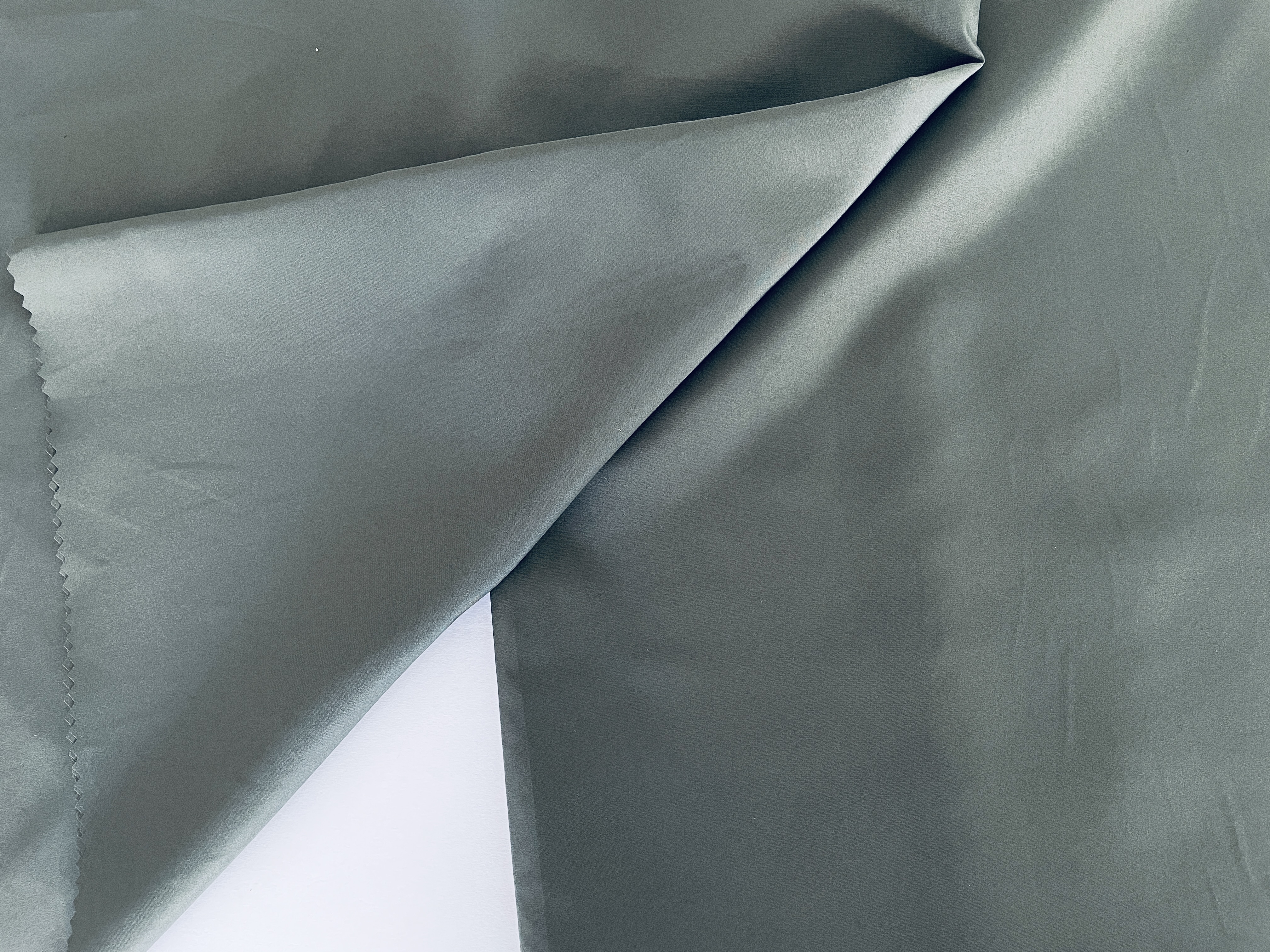 300T再生聚酯pongee平原编织